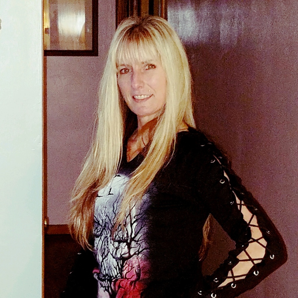 Meet your Posher, Lily